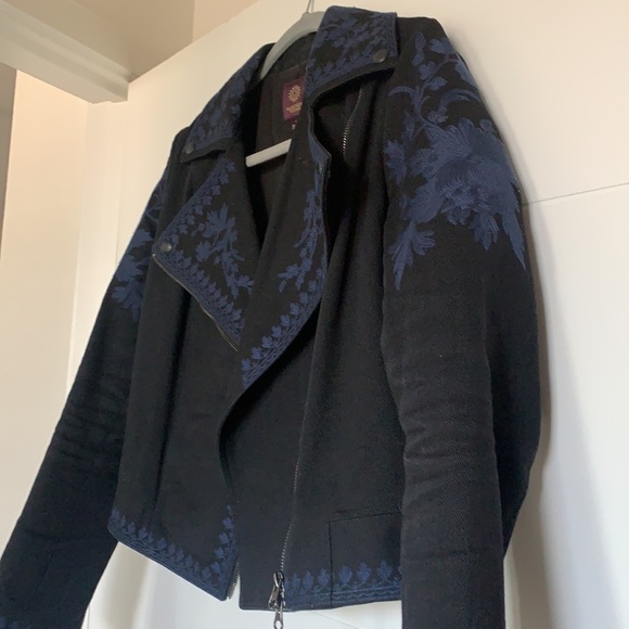 Luxury designer Marchesa Voyager Embroidered Moto - Picture 11 of 15